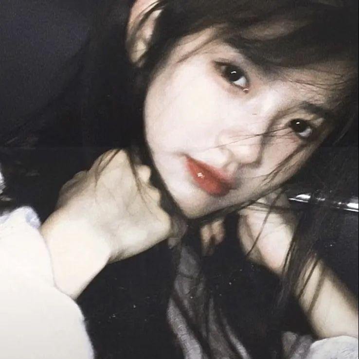 阿薇尔与虚构世界